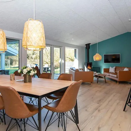 Modern Holiday In Bl Vand Near Sea Dom wakacyjny